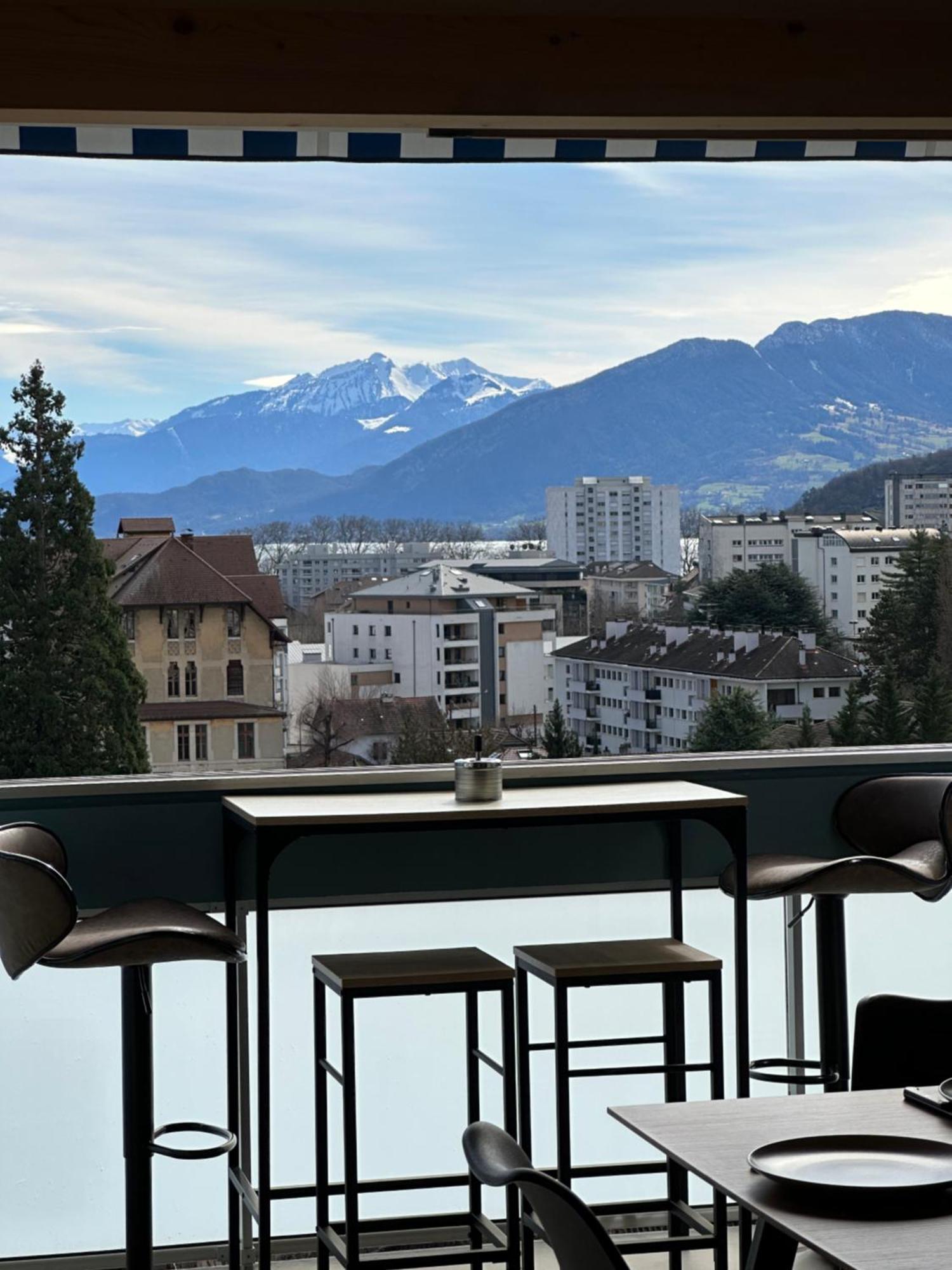 Luxueux Appartement T4 - Lac 5 Min - Parkings Privatifs - Vue Lac Et Montagne Annecy Exterior photo