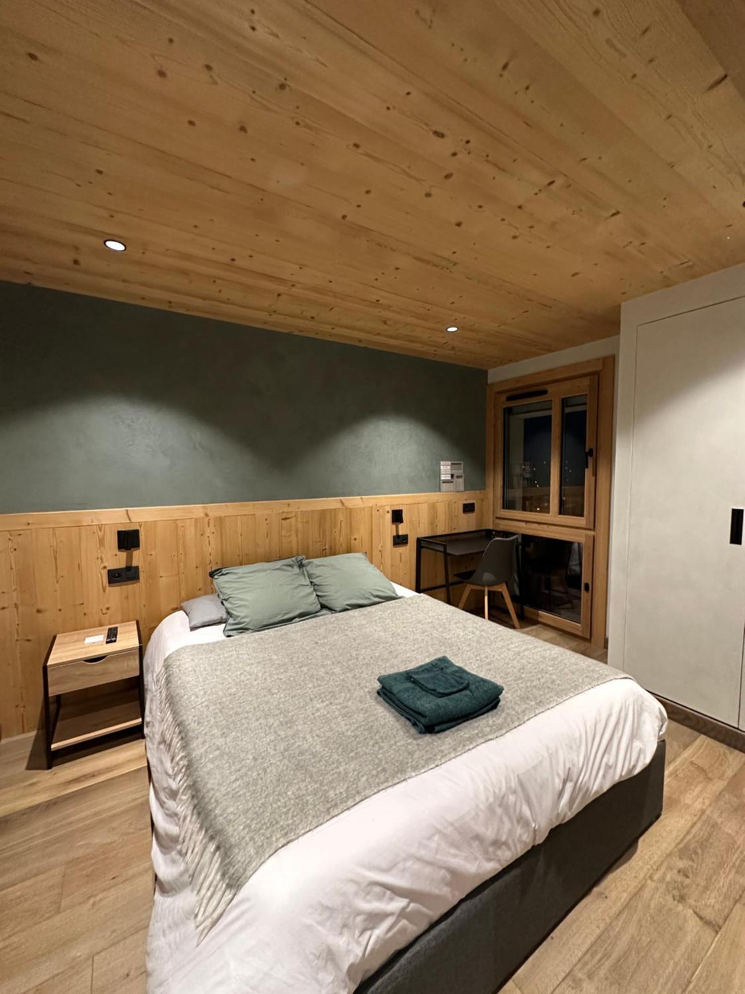 Luxueux Appartement T4 - Lac 5 Min - Parkings Privatifs - Vue Lac Et Montagne Annecy Exterior photo
